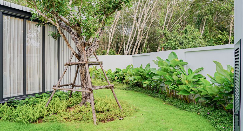 For sale and for rent 4 bedrooms villa in Thalang, Phuket