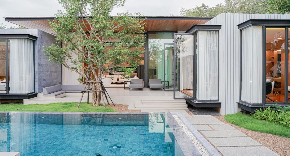 For sale and for rent 4 bedrooms villa in Thalang, Phuket