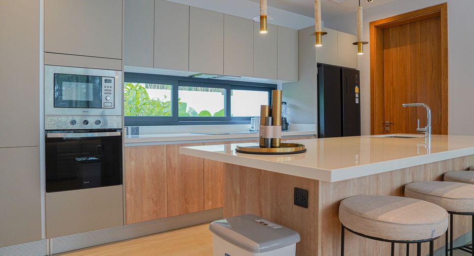 For sale and for rent 4 bedrooms villa in Thalang, Phuket