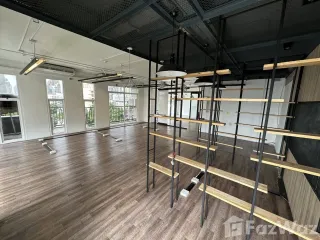 Local comercial en alquiler en Watthana, Bangkok