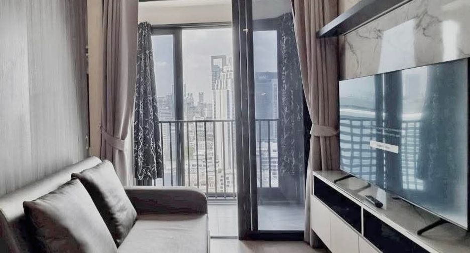 For rent 1 bed condo in Khlong Toei, Bangkok