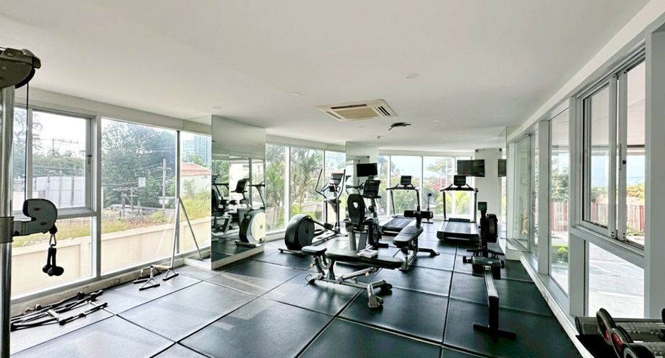 For rent 1 bed condo in Pratumnak, Pattaya