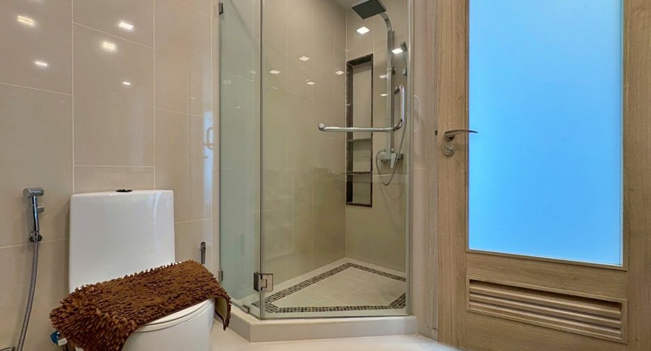 For rent 1 Beds condo in Pratumnak, Pattaya