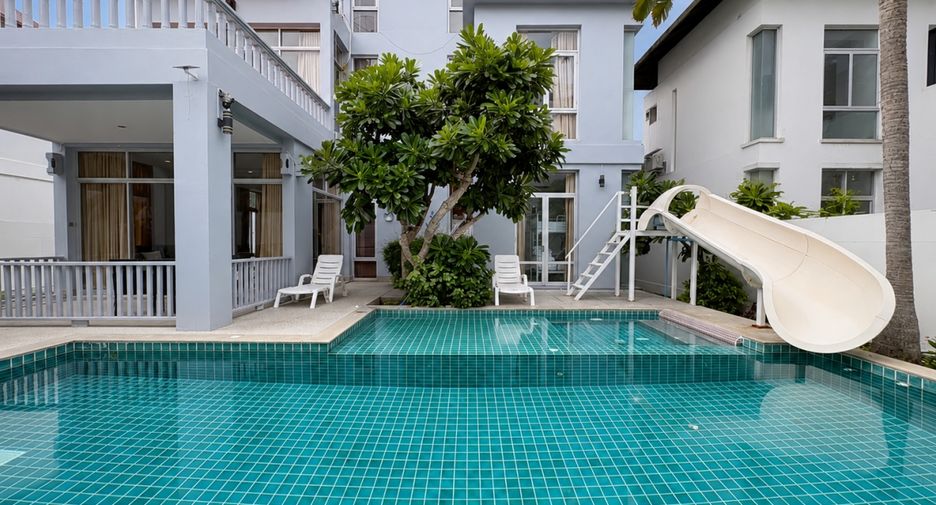 Casa en venta de 4 habitaciones en Sattahip, Chonburi