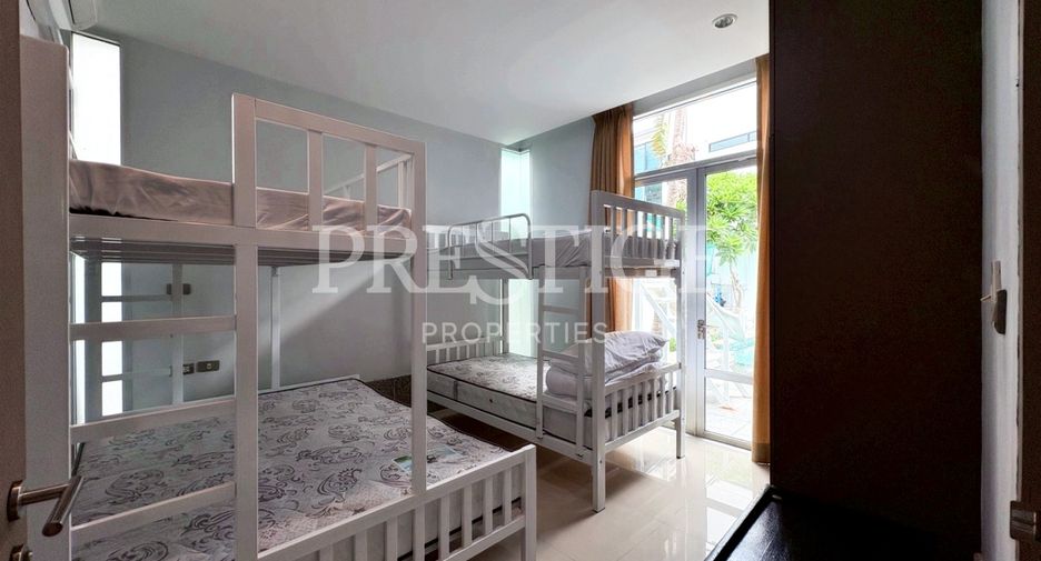 For sale 4 ベッドルーム house in Sattahip, Chonburi