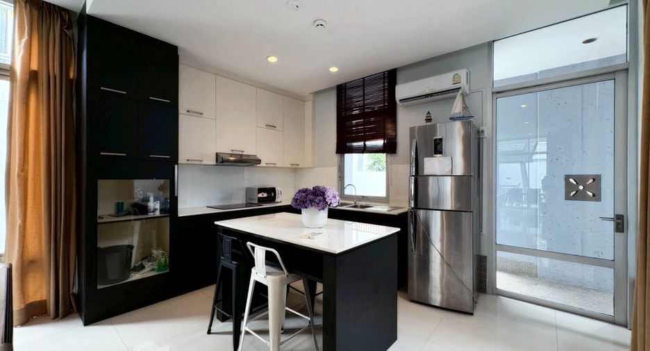 Casa en venta de 4 habitaciones en Sattahip, Chonburi