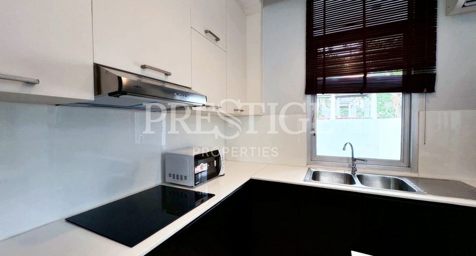 For sale 4 ベッドルーム house in Sattahip, Chonburi