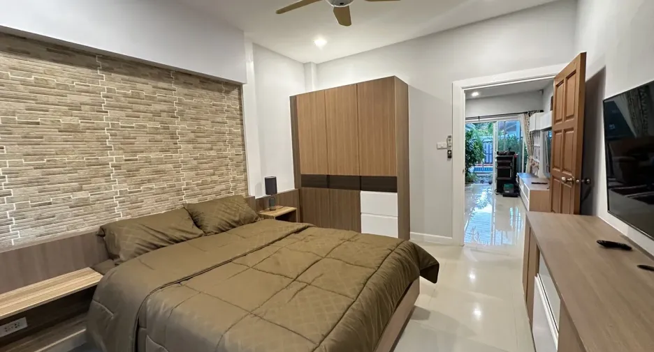 For rent 3 bedrooms villa in Huay Yai, Pattaya