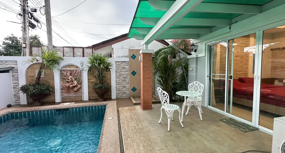 For rent 3 bedrooms villa in Huay Yai, Pattaya