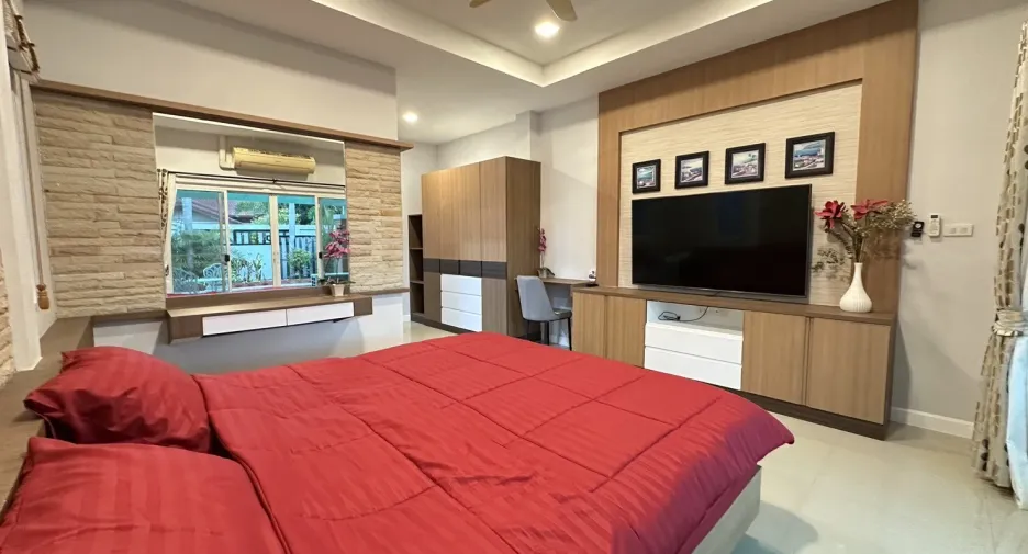 For rent 3 bedrooms villa in Huay Yai, Pattaya