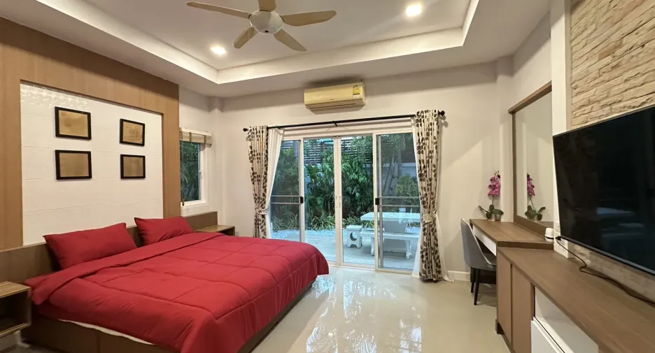 For rent 3 bedrooms villa in Huay Yai, Pattaya