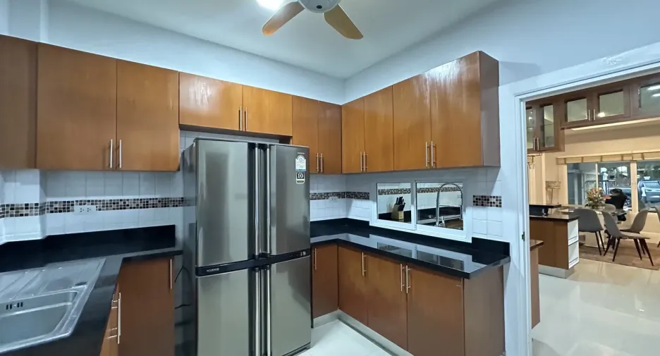 For rent 3 bedrooms villa in Huay Yai, Pattaya