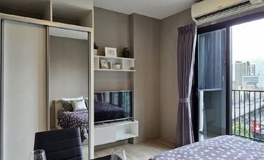 Condo en alquiler y en venta de estudio en Huai Khwang, Bangkok