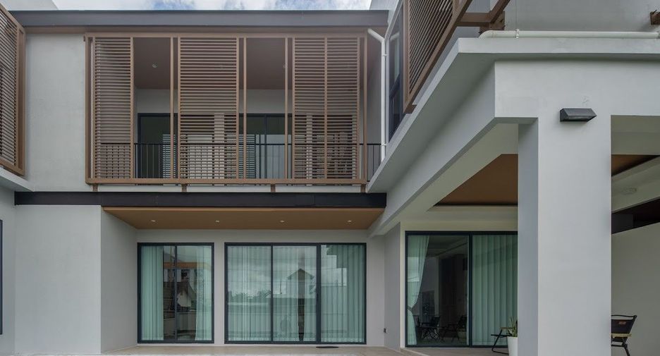 Villa zum Kauf mit 4 Zimmer in Mueang Chiang Mai, Chiang Mai