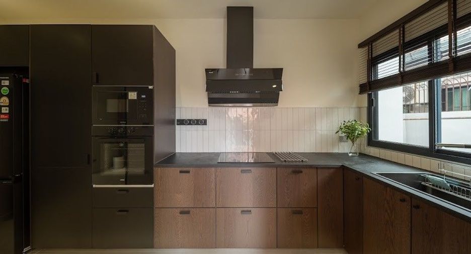 Villa zum Kauf mit 4 Zimmer in Mueang Chiang Mai, Chiang Mai