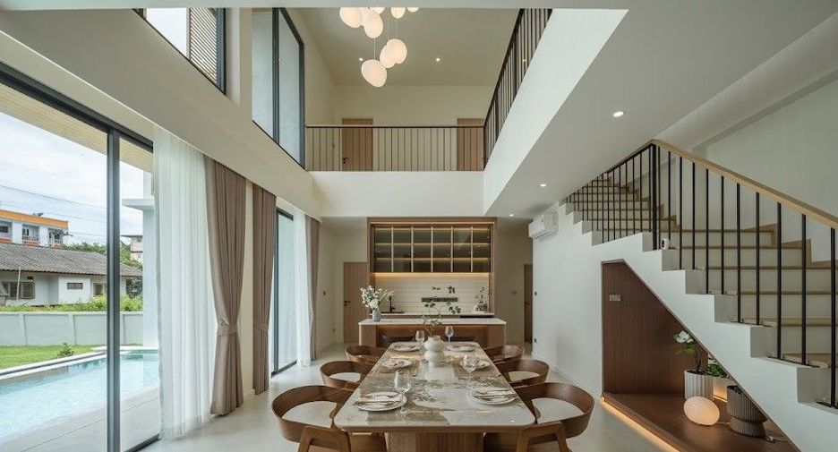 Villa zum Kauf mit 4 Zimmer in Mueang Chiang Mai, Chiang Mai
