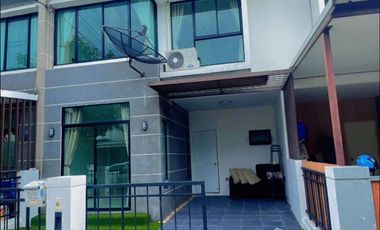 For rent 3 ベッドルーム townhouse in Bang Khen, Bangkok