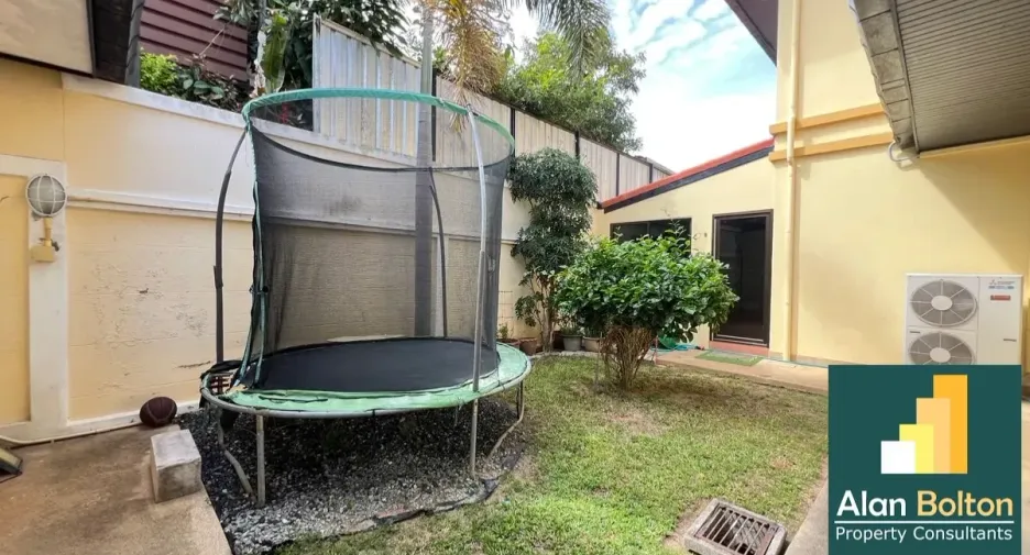 For rent 5 bedrooms house in Bang Lamung, Chonburi
