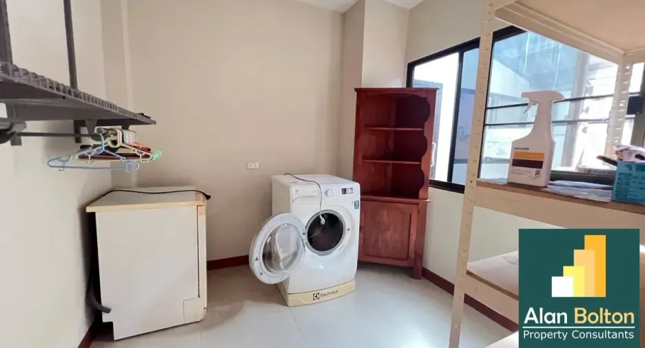 For rent 5 bedrooms house in Bang Lamung, Chonburi