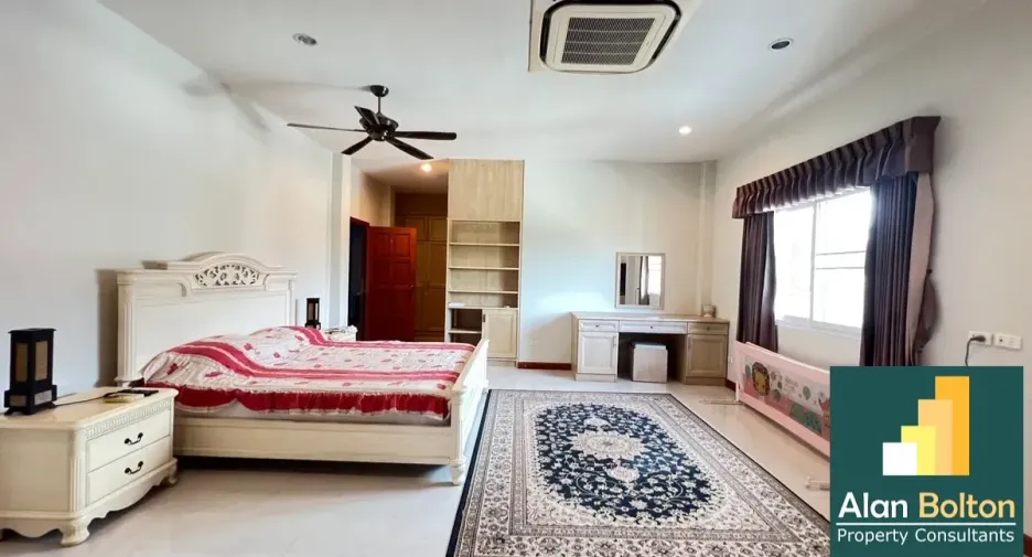 For rent 5 bedrooms house in Bang Lamung, Chonburi