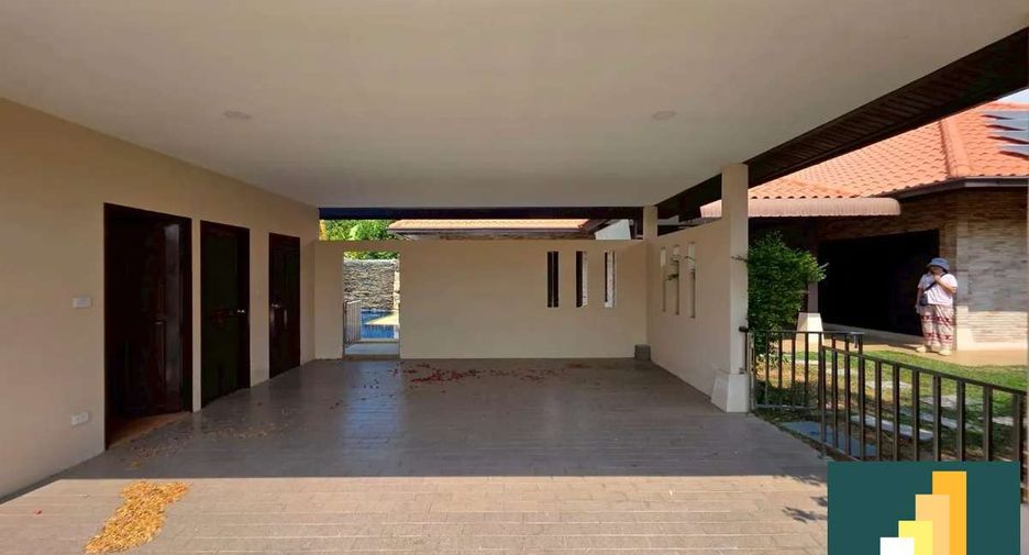 À louer et à vendre 4 chambres maison à Sattahip, Chonburi