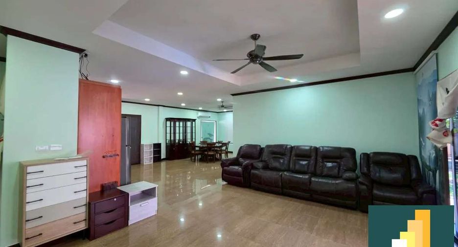 À louer et à vendre 4 chambres maison à Sattahip, Chonburi