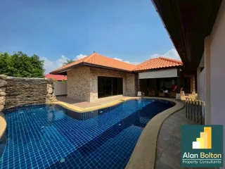 For Rent 4 Bedroom House In Huay Yai, Pattaya