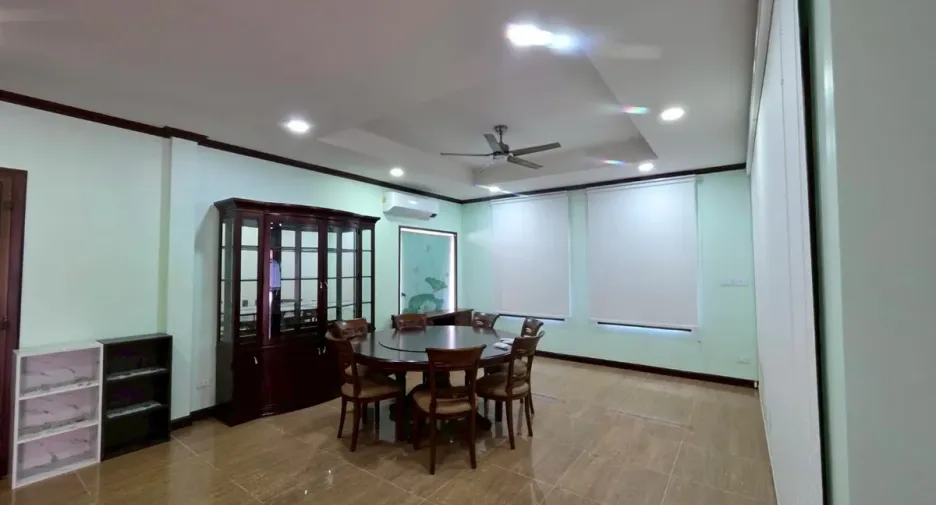 For rent and for sale 4 bedrooms house in Huay Yai, Pattaya