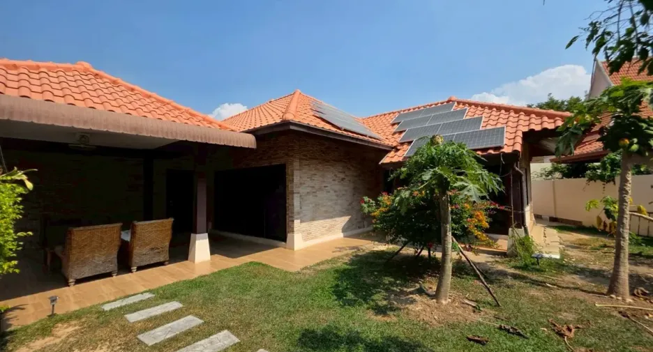 For rent and for sale 4 bedrooms house in Huay Yai, Pattaya