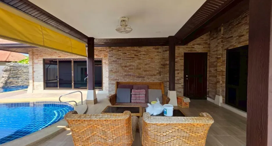 For rent and for sale 4 bedrooms house in Huay Yai, Pattaya