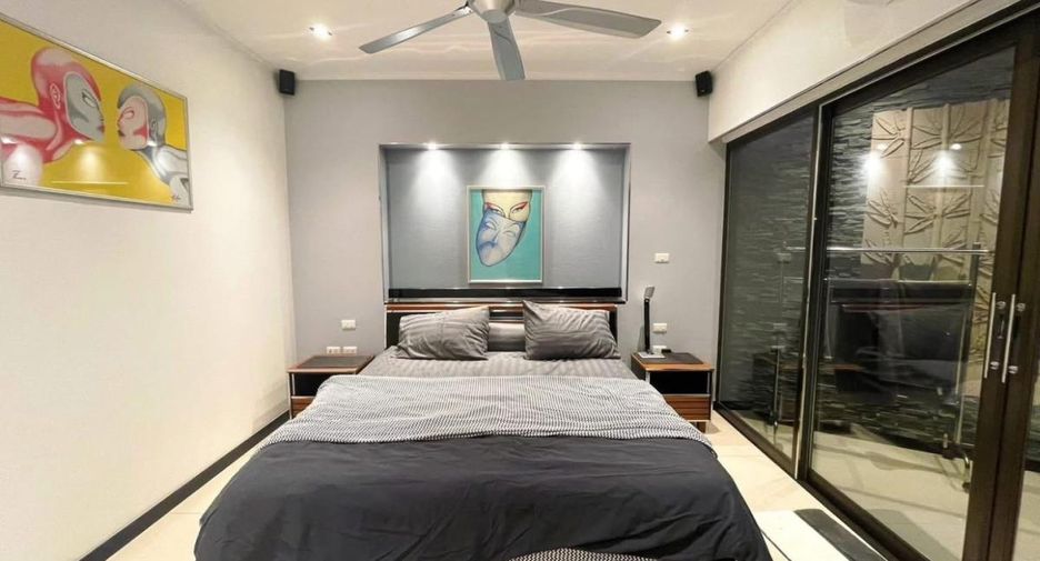 Condo en alquiler de 2 habitaciones en Pratumnak, Pattaya
