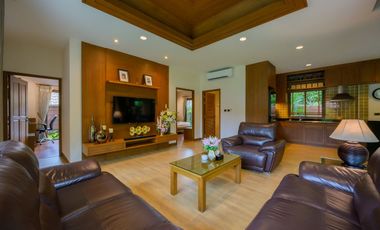 For sale 4 bedrooms house in East Pattaya, Pattaya