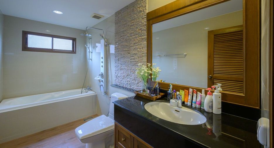 Haus zum Kauf mit 4 Zimmer in East Pattaya, Pattaya