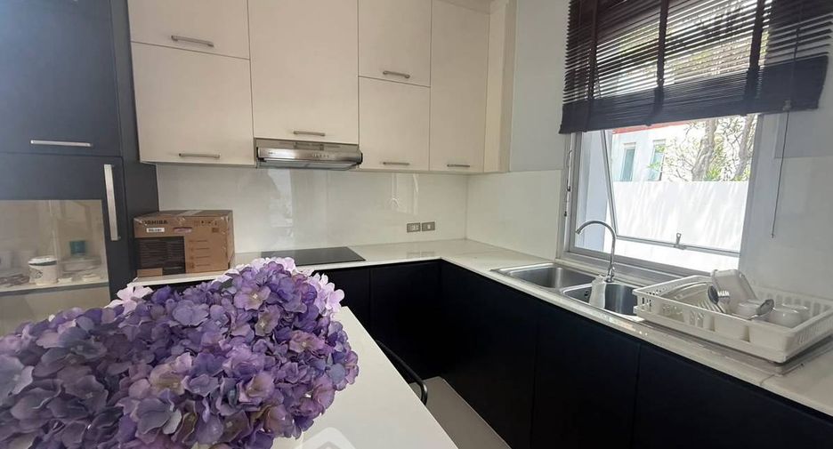 À louer et à vendre 3 chambres villa à Sattahip, Chonburi