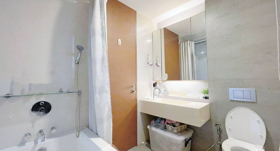 For rent and for sale 2 bedrooms condo in Khlong Toei, Bangkok