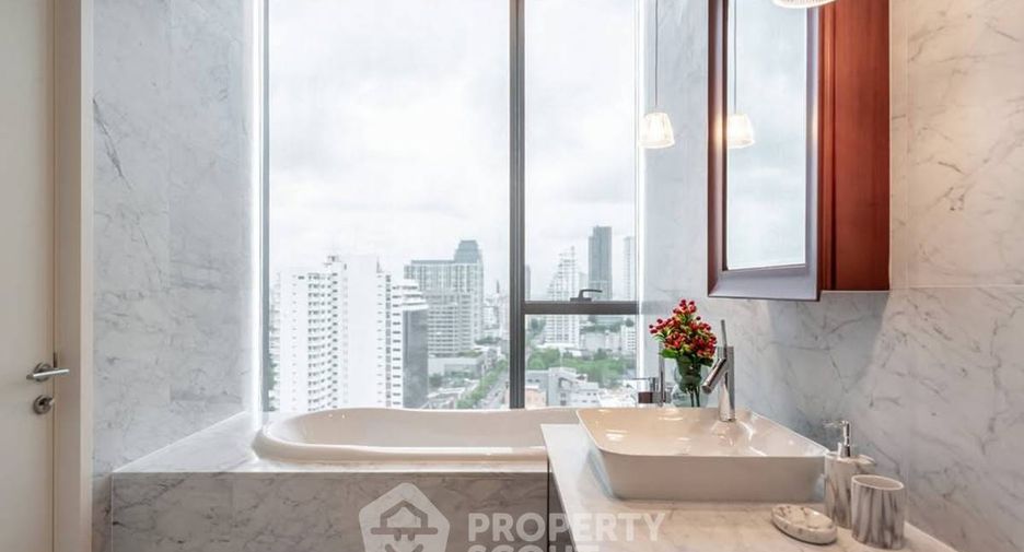 For rent そして for sale 2 ベッドルーム condo in Watthana, Bangkok