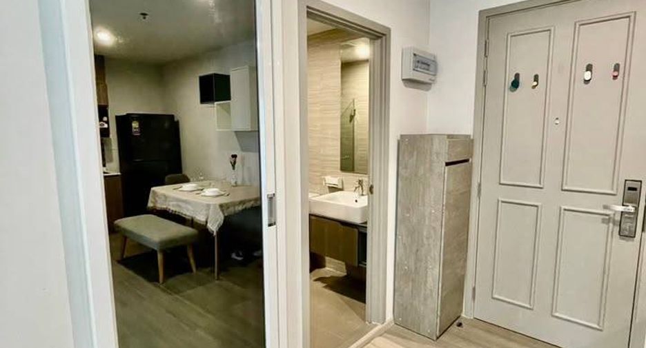 For sale 2 bedrooms condo in Bang Phlat, Bangkok