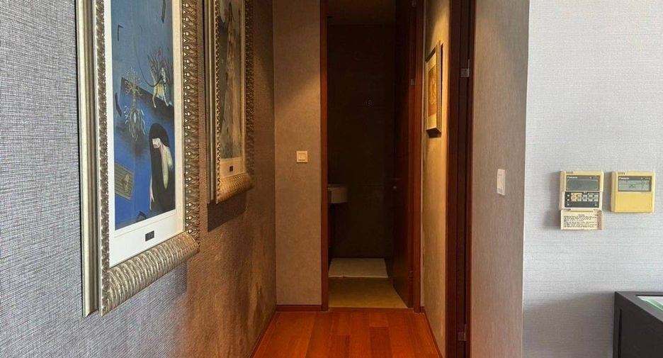 À vendre 2 chambres condo à Sathon, Bangkok