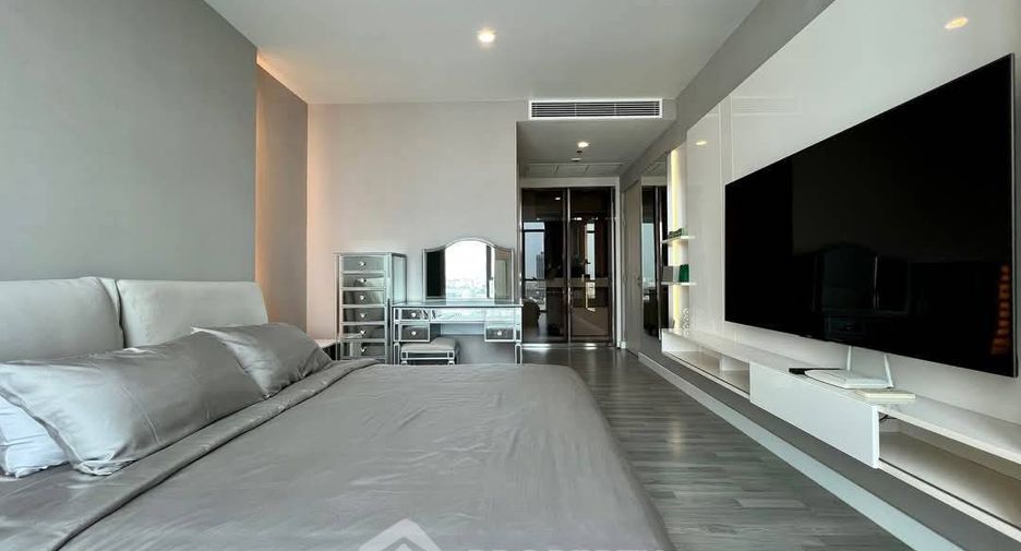 For rent and for sale 2 bedrooms condo in Khlong San, Bangkok