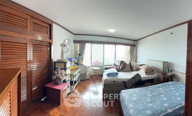 For sale 2 bedrooms condo in Bang Phlat, Bangkok