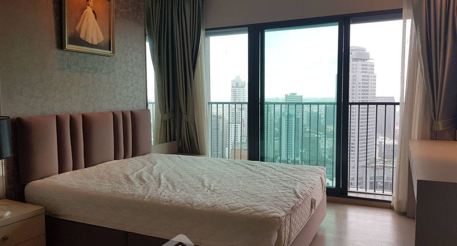 À louer 3 chambres condo à Khlong Toei, Bangkok