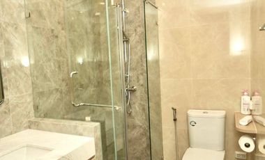 For rent 3 bedrooms condo in Bang Rak, Bangkok