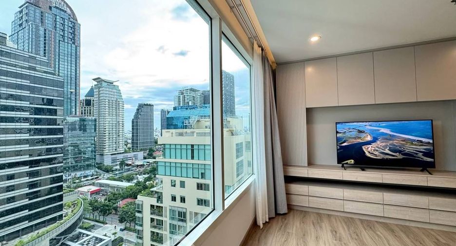 For rent 3 bedrooms condo in Bang Rak, Bangkok
