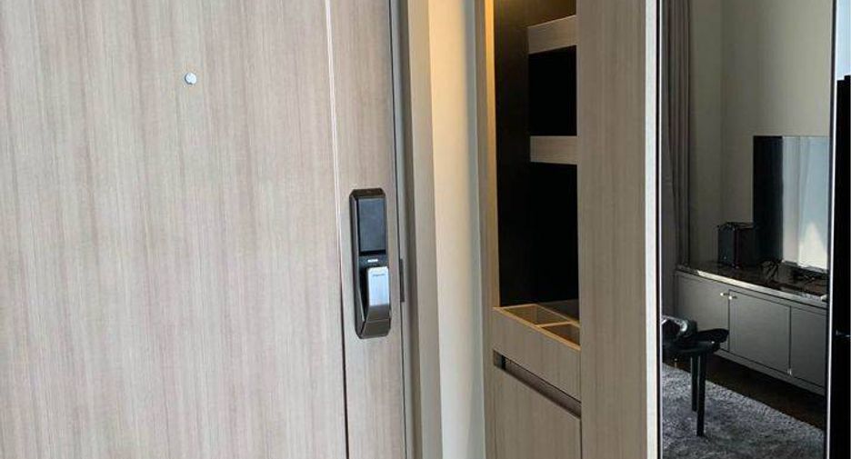 For rent 1 bed condo in Pathum Wan, Bangkok