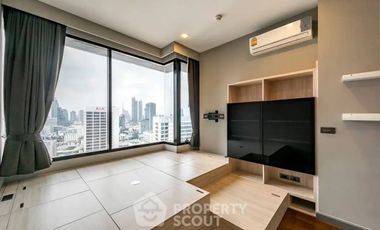 For rent 2 bedrooms condo in Bang Rak, Bangkok