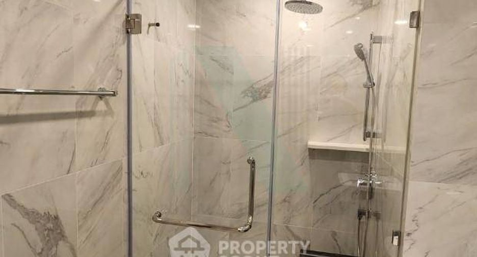For rent 2 bedrooms condo in Khlong San, Bangkok