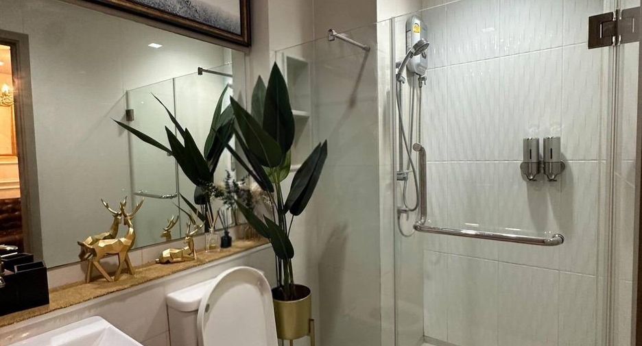 For rent 1 bed condo in Huai Khwang, Bangkok