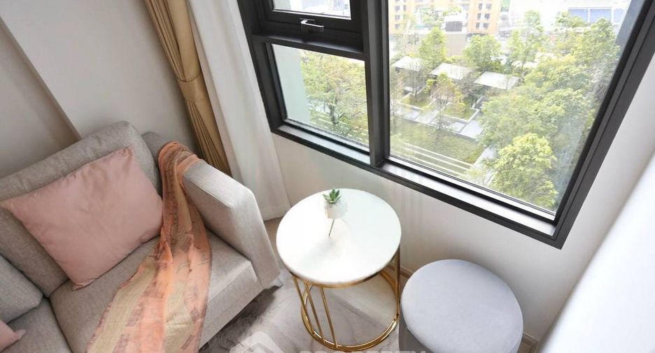 For rent 1 bed condo in Pathum Wan, Bangkok