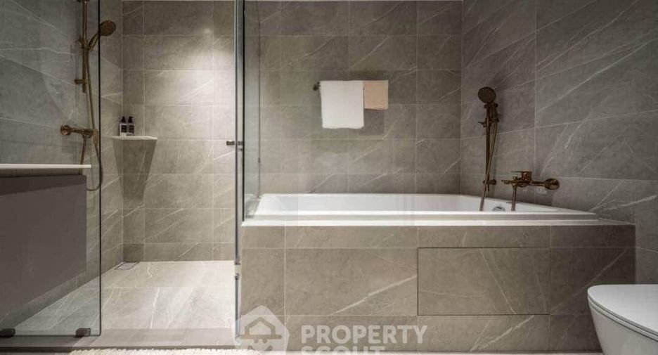 For rent 2 ベッドルーム condo in Watthana, Bangkok
