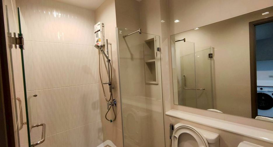 For rent 1 bed condo in Huai Khwang, Bangkok